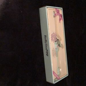 Babyliss 1’Curling Iron.Brand new,in the box.